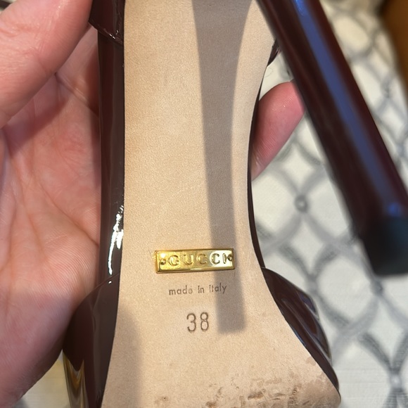 Gucci T-Strap patent leather burgundy high heels - Picture 9 of 9